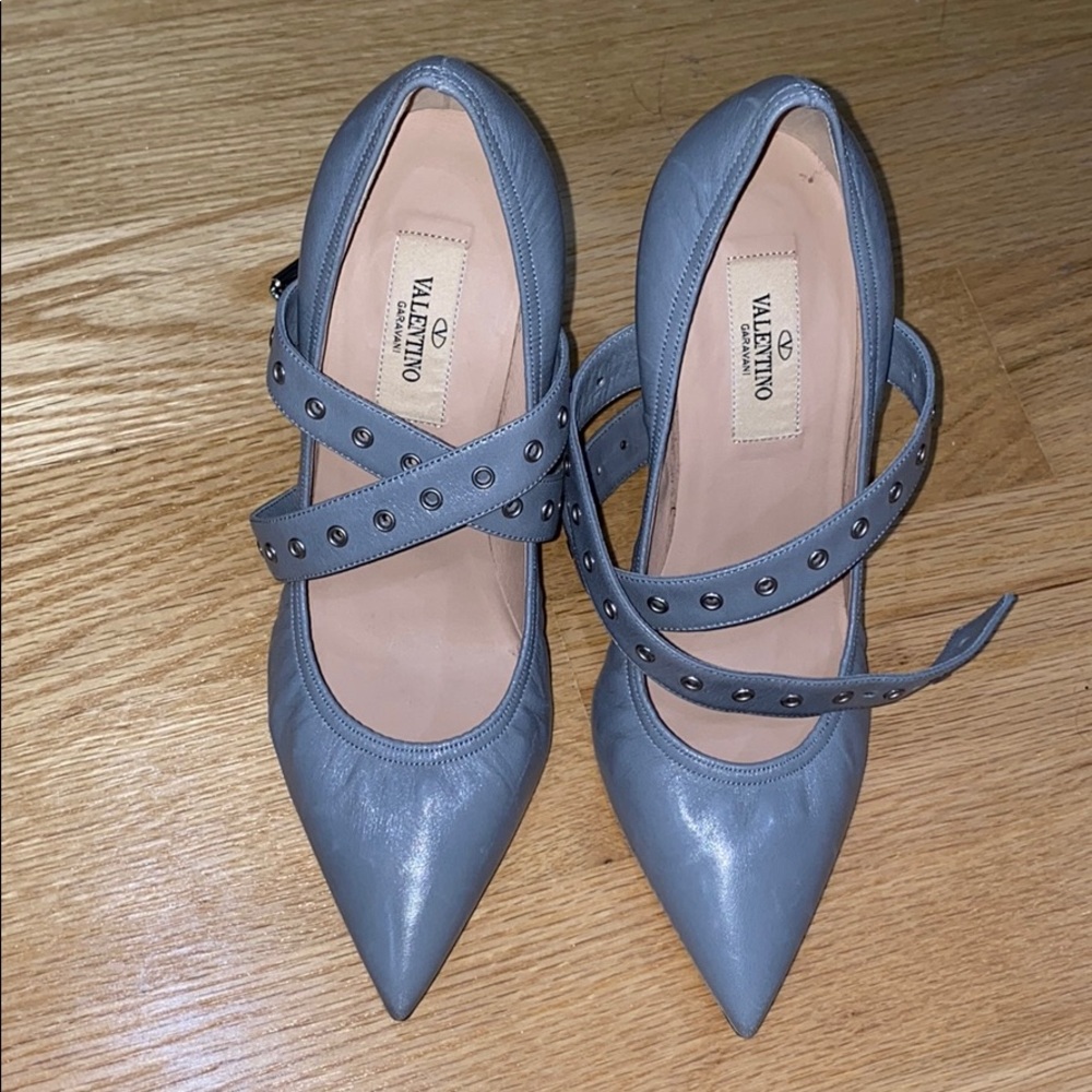 Valentino heels - Super Comfortable.💯Authentic